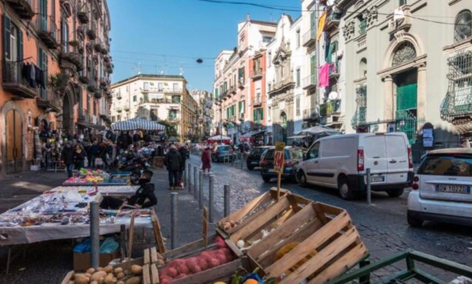 Appartamento E' Fenestrelle Napoli Esterno foto